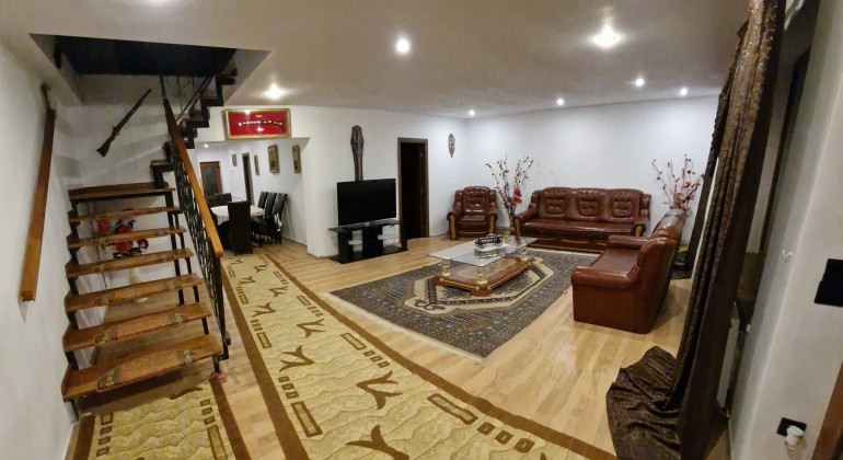 Vila Ciprians'Home Sacele