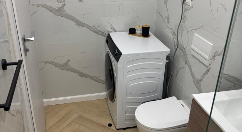 Regim Hotelier PENTHOUSE LUXURY Jacuzzi Terasă 85 mp Parcare Subterană Coresi Brașov Brasov